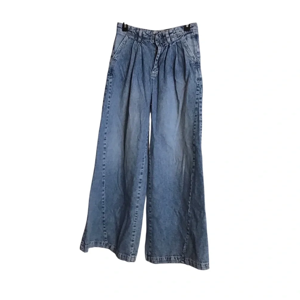 We The Free Size 27 Equinox Light Blue Jeans Denim Trousers Baggy Distressed - Picture 3 of 6